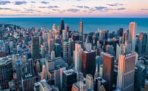 Insurance in the United States 2 Unlocking success with business insurance Chicago: Coverage you can rely on
